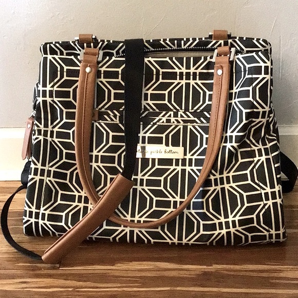 Petunia Pickle Bottom diaper bag - Picture 1 of 5